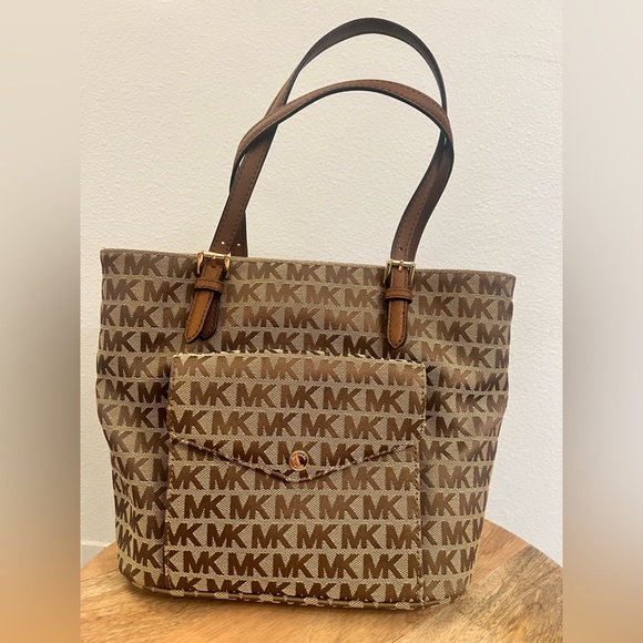 Michael Kors Jet Set MD PKT MF Tote - NWT - Picture 2 of 11